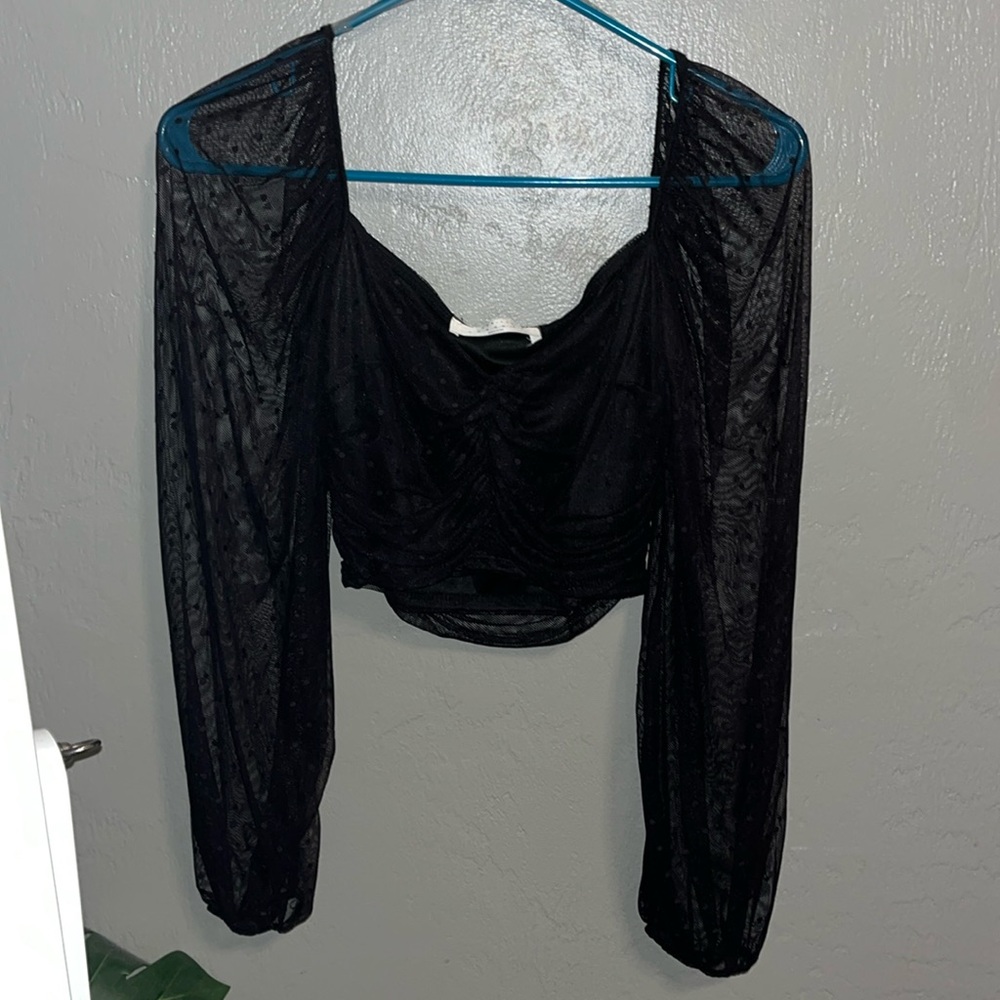BLACK LACEY CROP